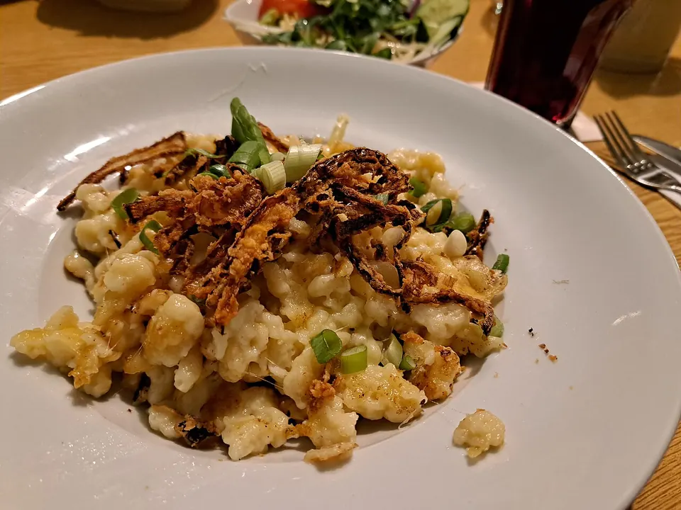 Käsespätzle mit Röstzwiebeln